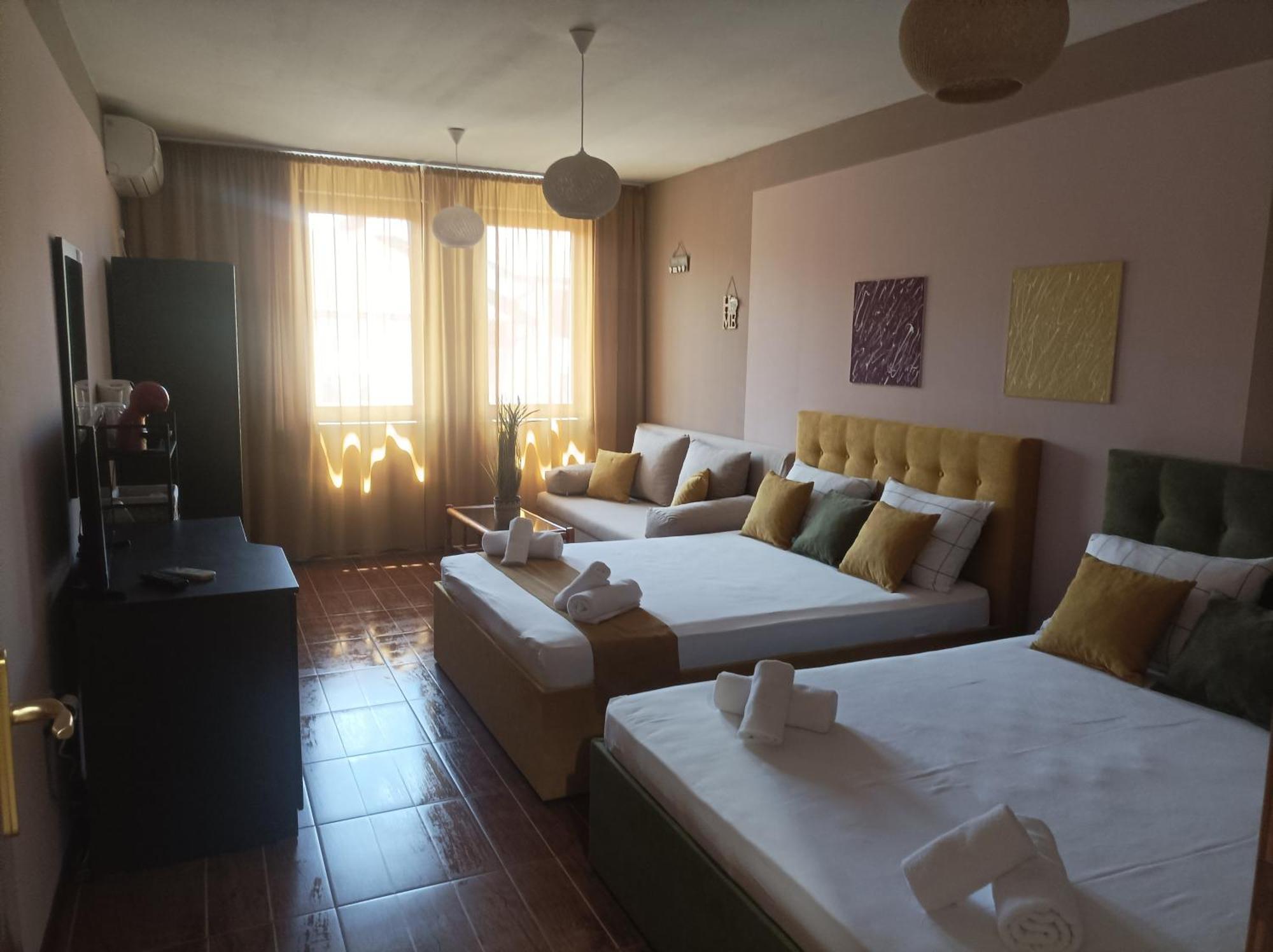 Cosy Apartments And Spectacular Rooms Fotiadis ヴェリコ・タルノヴォ エクステリア 写真